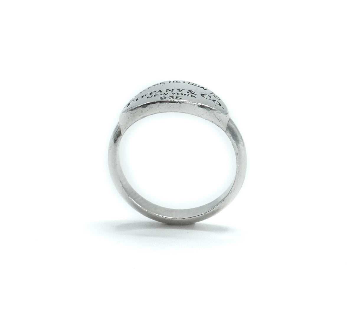 Tiffany & Co Return To Tiffany Oval Sterling Silver Ring Size : J